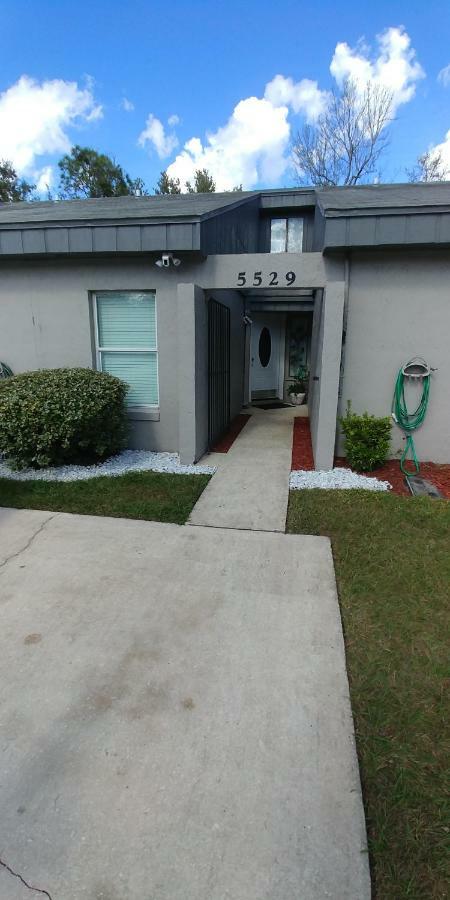 Townhouse 8 guests 4Queen beds 3bd 2bath near I295,NAS Jax Base,Orang Park Jax Jacksonville Buitenkant foto