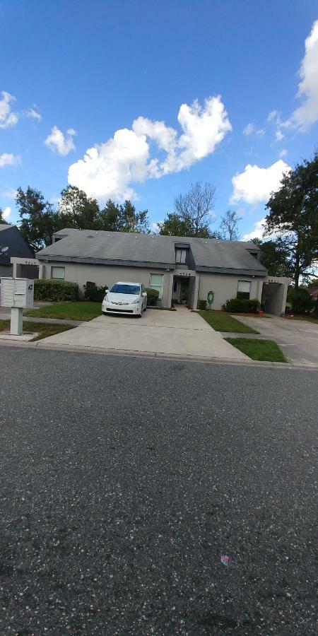 Townhouse 8 guests 4Queen beds 3bd 2bath near I295,NAS Jax Base,Orang Park Jax Jacksonville Buitenkant foto